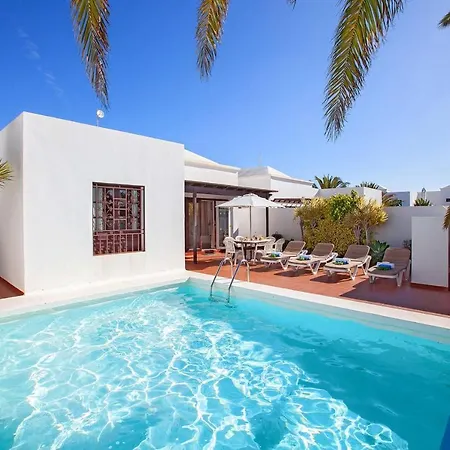 Rosa Lanzarote *
